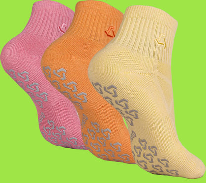Non Slip Socks Grip for Yoga Home Workout Pure Barre, Pilates, Hospital, Ideal Cushion Socks for Men and Women